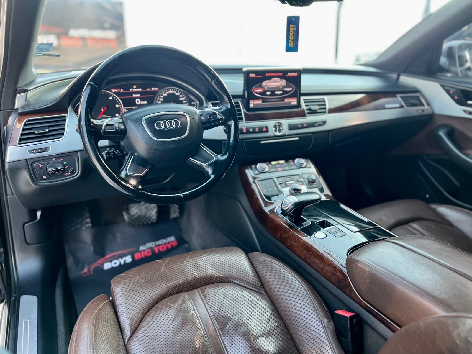 Audi A8 3.0TDI* Обдухване* Подгрев* Масаж* Distronic* 4x4* - изображение 8