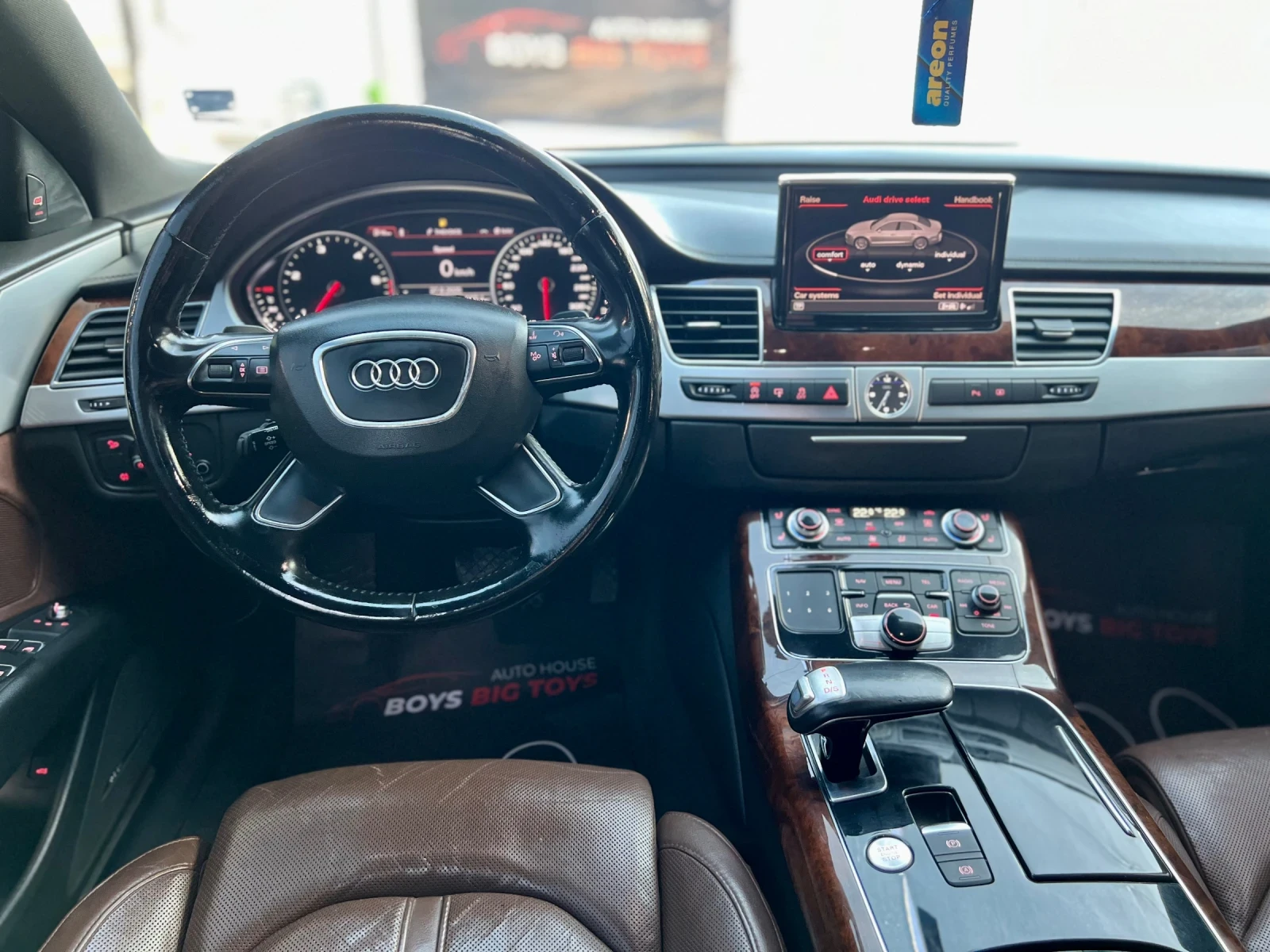 Audi A8 3.0TDI* Обдухване* Подгрев* Масаж* Distronic* 4x4* - изображение 10