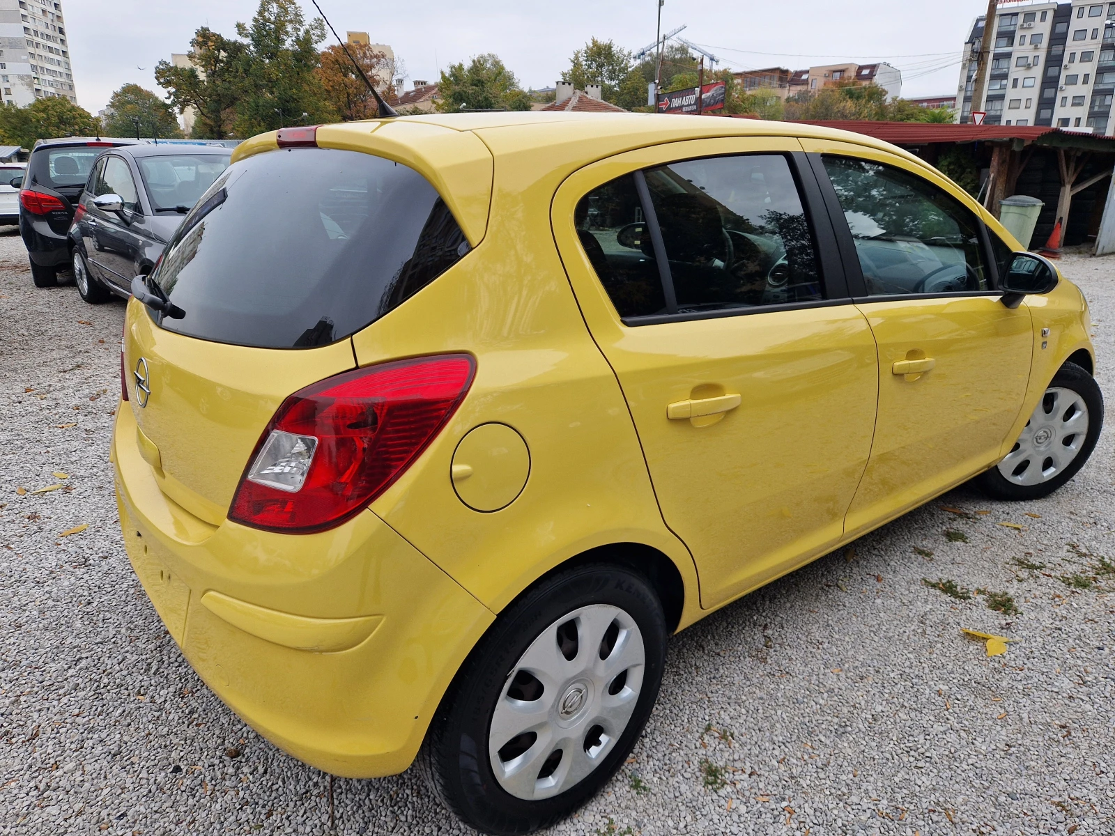 Opel Corsa 1.2 - изображение 5