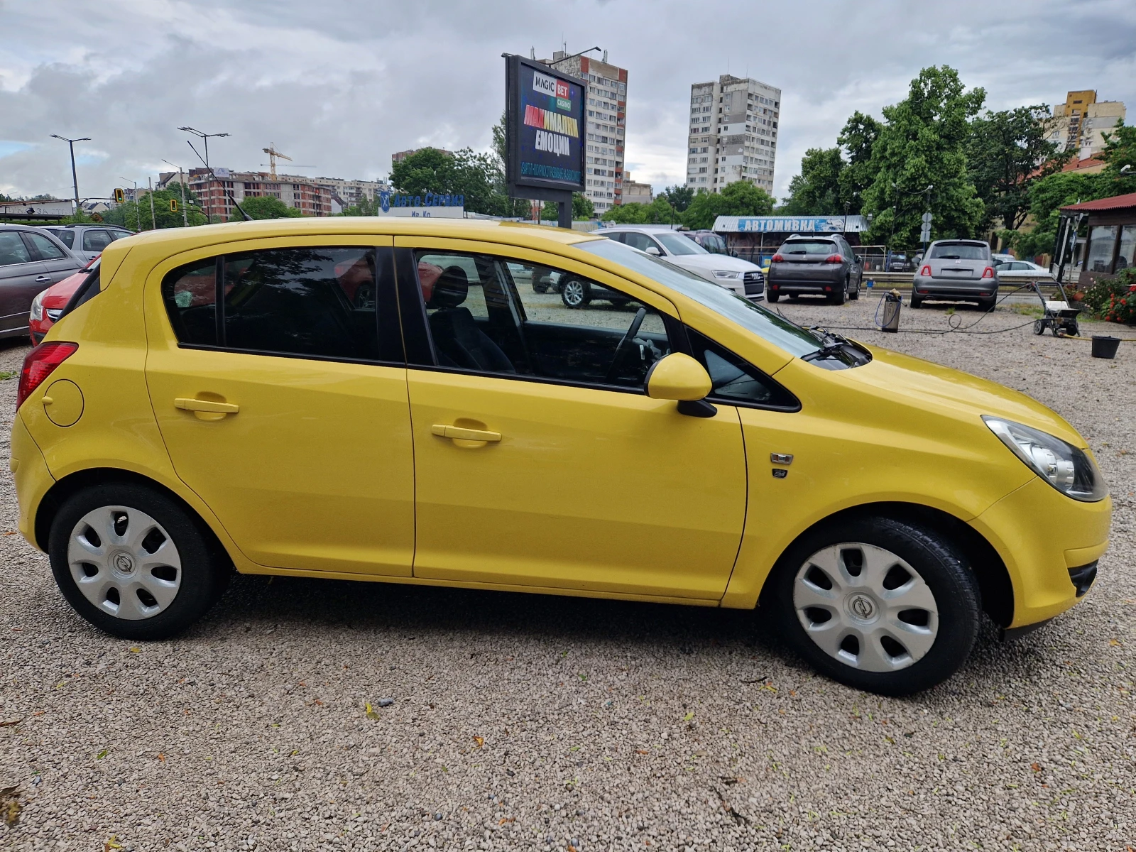 Opel Corsa 1.2, снимка 4 - Автомобили и джипове - 52086139