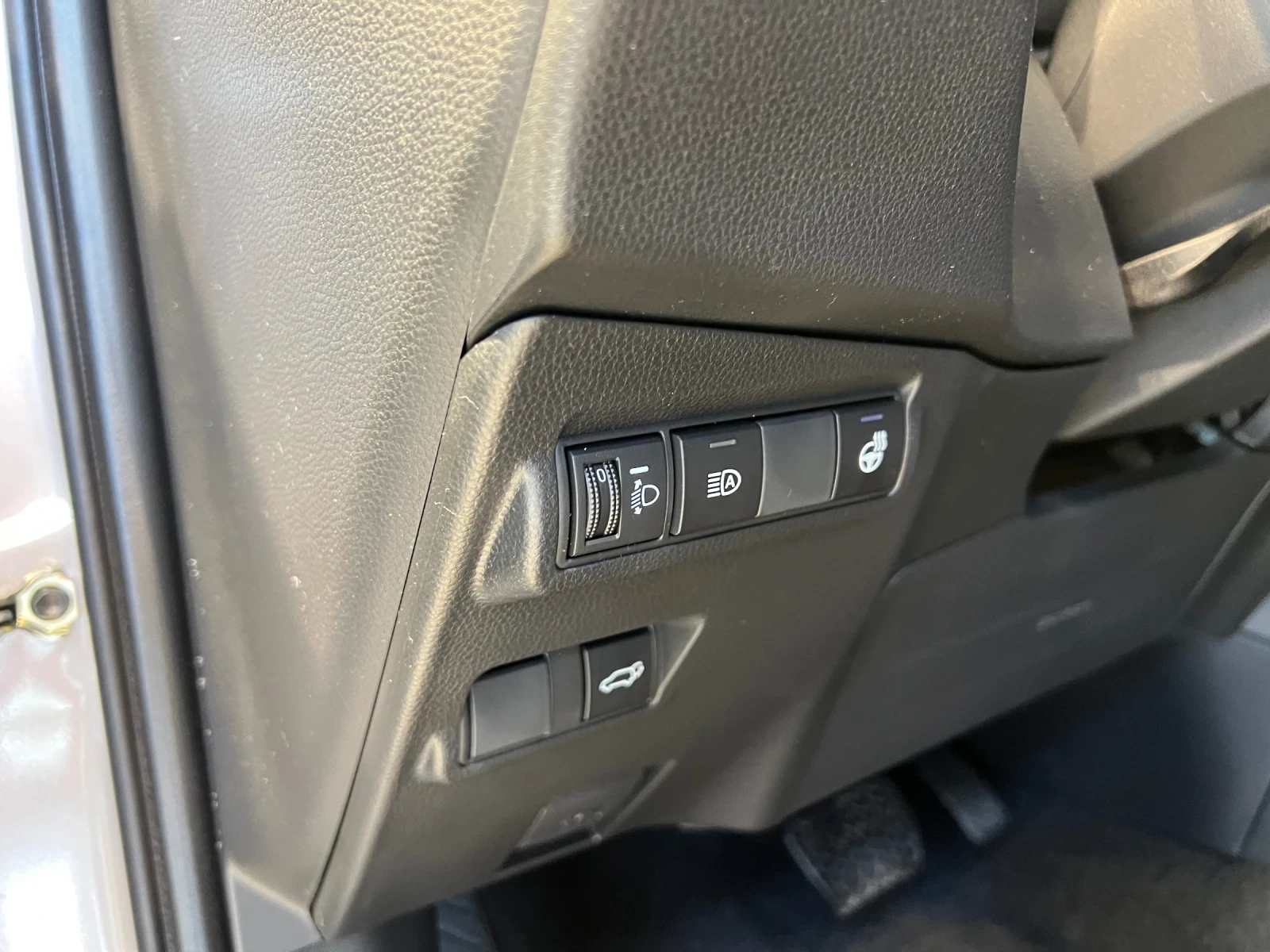 Toyota Corolla Cross 2.0 Hybrid Executive Plus AWD | Mobile.bg � ����������� 14