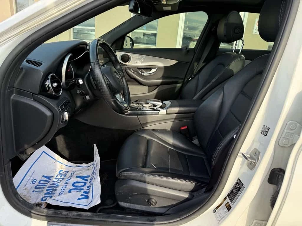 Mercedes-Benz C 300 4MATIC/ Navigation/Pano Sunroof/Rear Camera/, снимка 9 - Автомобили и джипове - 53976205