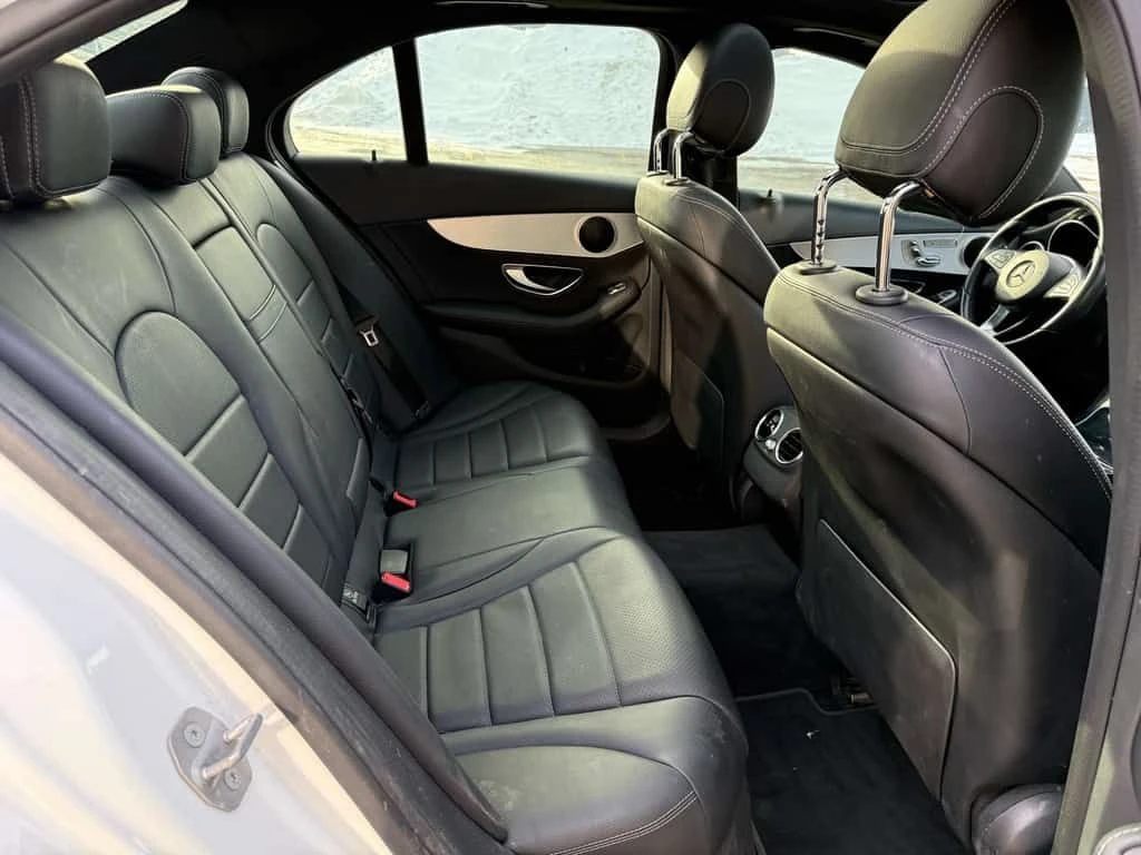 Mercedes-Benz C 300 4MATIC/ Navigation/Pano Sunroof/Rear Camera/, снимка 13 - Автомобили и джипове - 53976205