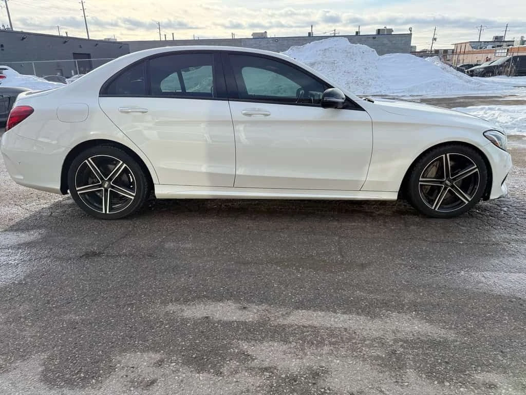 Mercedes-Benz C 300 4MATIC/ Navigation/Pano Sunroof/Rear Camera/, снимка 8 - Автомобили и джипове - 53976205