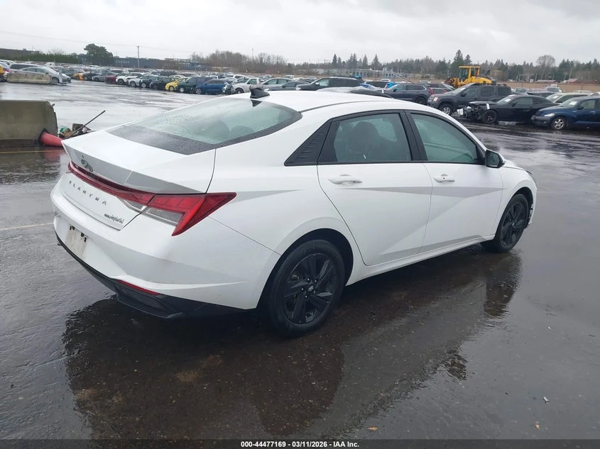 Hyundai Elantra 1.6l Hybrid Blue, снимка 4 - Автомобили и джипове - 54619193