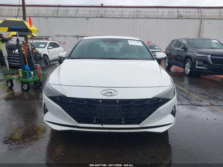 Hyundai Elantra 1.6l Hybrid Blue, снимка 12 - Автомобили и джипове - 54619193