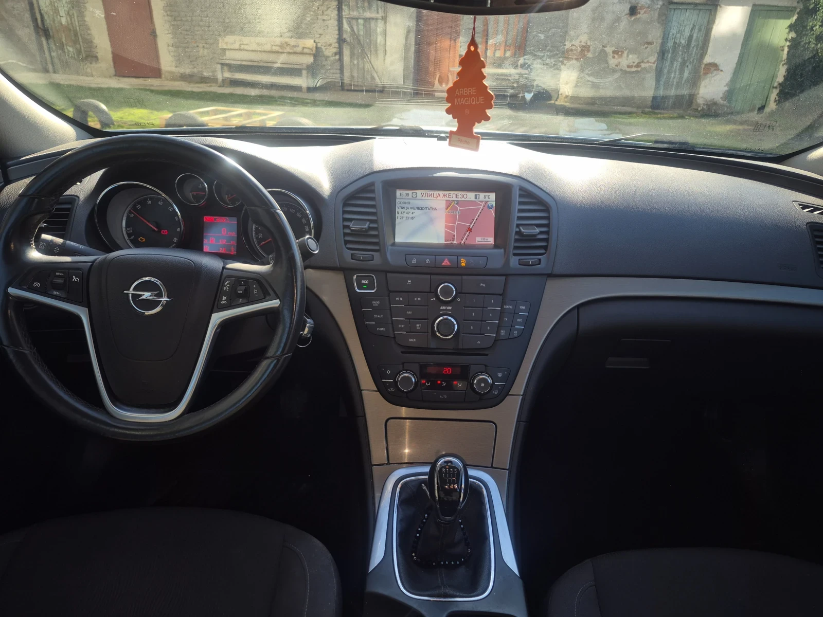 Opel Insignia, снимка 6 - Автомобили и джипове - 54728498