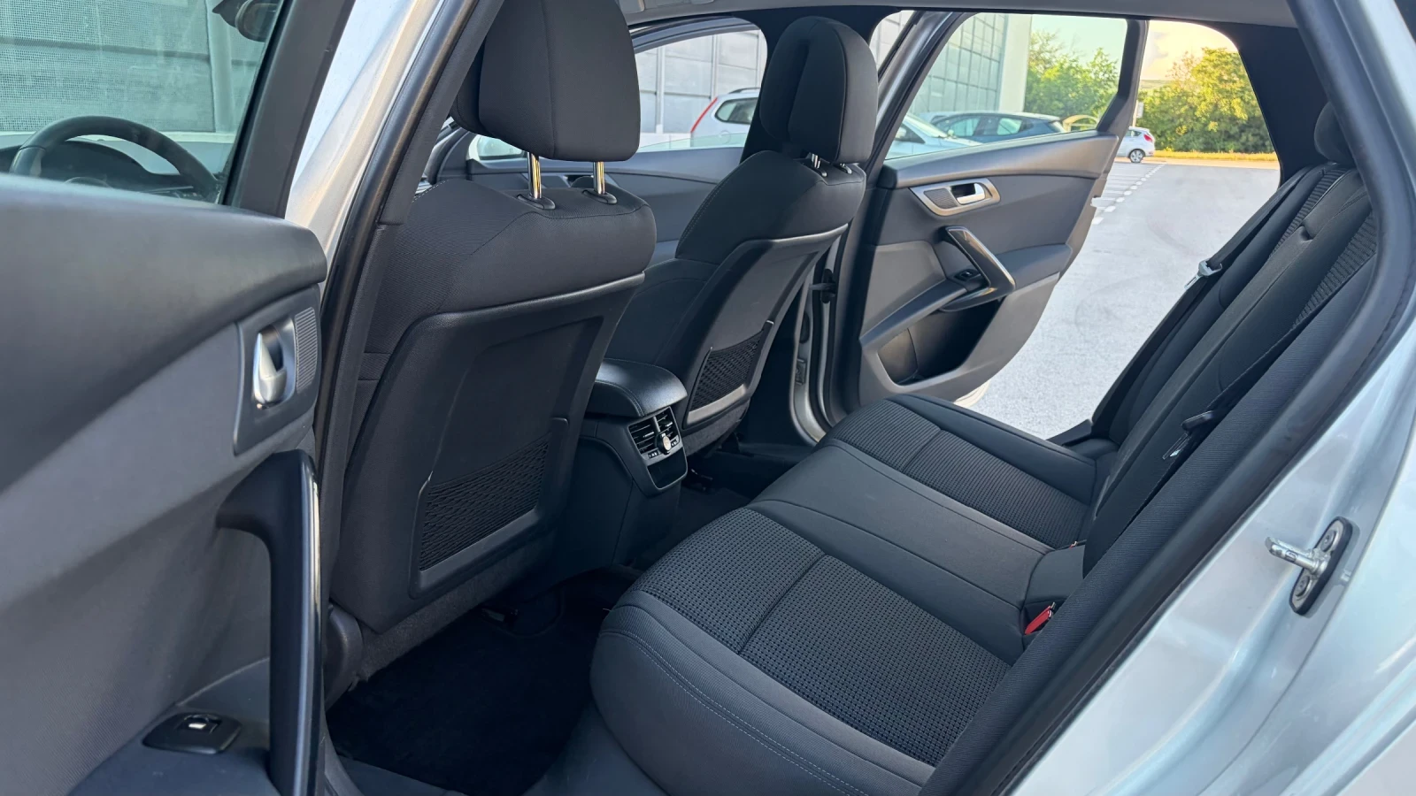 Peugeot 508 2.0HDI/150к.с./LED/NAVI/PANORAMA, снимка 6 - Автомобили и джипове - 54859761