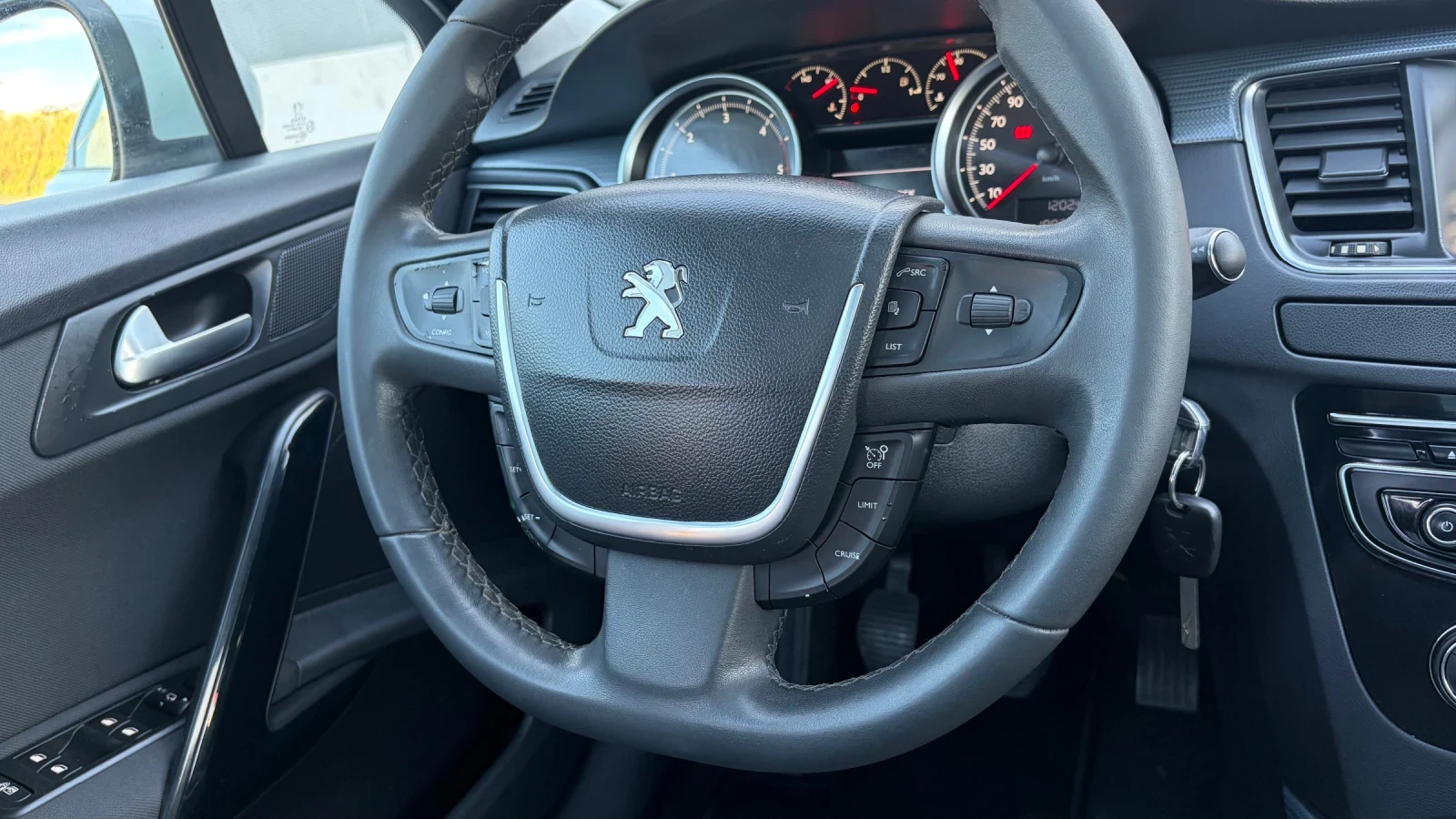 Peugeot 508 2.0HDI/150к.с./LED/NAVI/PANORAMA, снимка 10 - Автомобили и джипове - 54859761