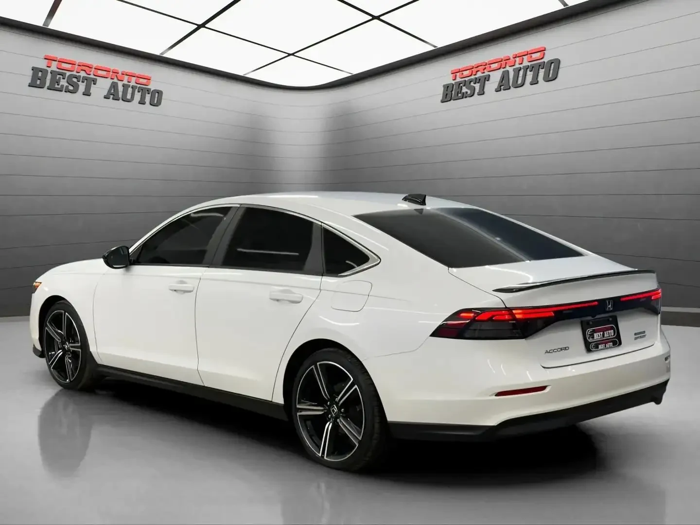 Honda Accord Accord Hybrid, снимка 4 - Автомобили и джипове - 55100717