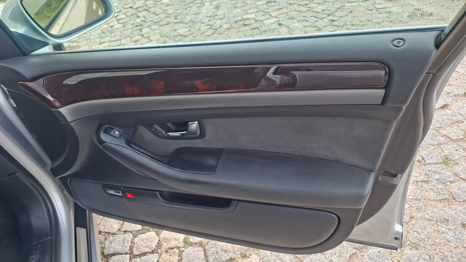 Audi A8 3.7 V8LPG, снимка 7 - Автомобили и джипове - 55314899