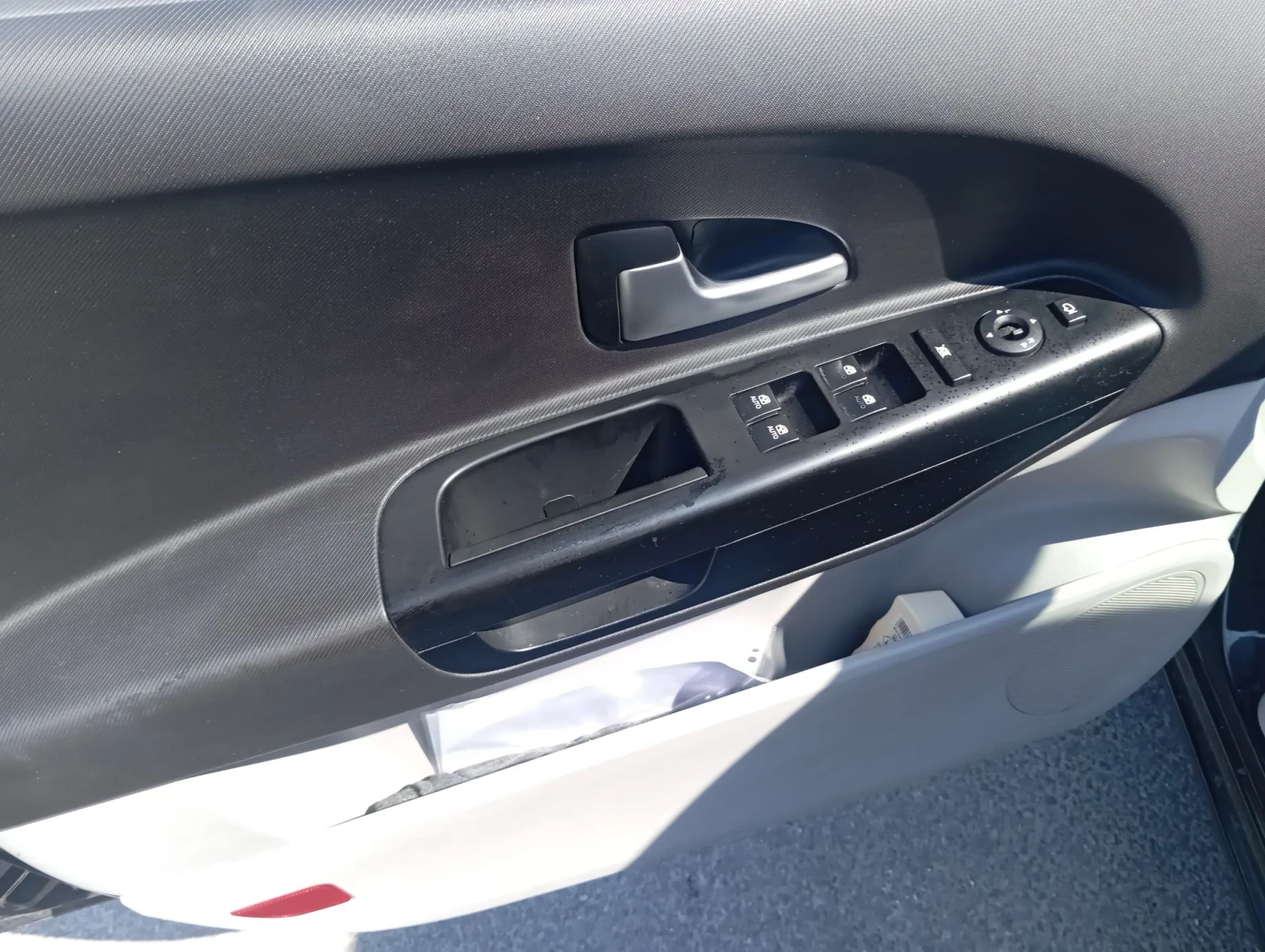 Kia Ceed 1.6 дизел , снимка 15 - Автомобили и джипове - 55938221