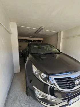 Kia Sportage 1.6GDI на 50268км, първи собственик, снимка 2