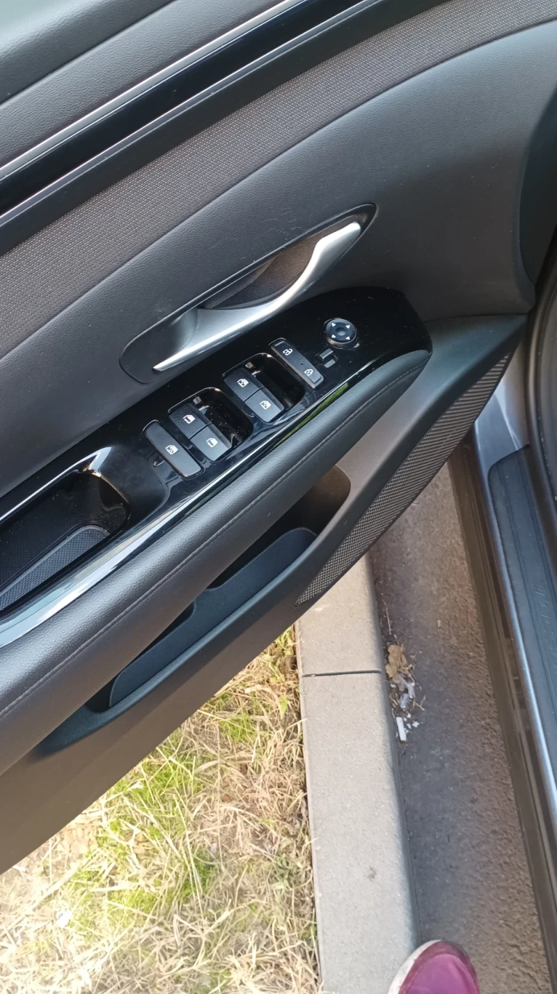 Hyundai Tucson, снимка 6 - Автомобили и джипове - 51612408