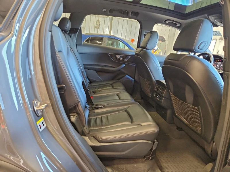 Audi Q7 3.0T* PREMIUM* PLUS* ДИГИТАЛНО* ТАБЛО* MATRIX* BOS, снимка 11 - Автомобили и джипове - 53189063