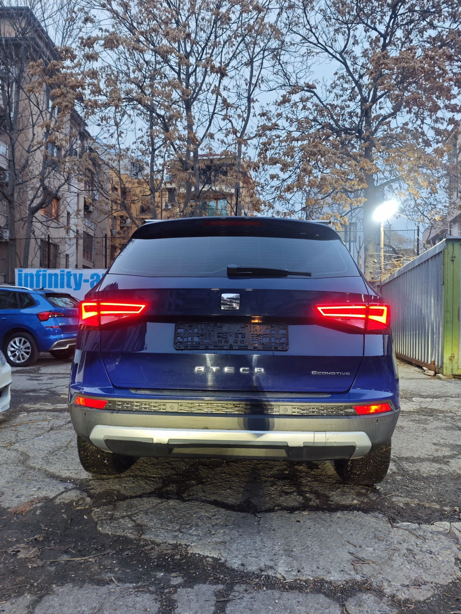 Seat Ateca 1.6 TDI, НАВИГАЦИЯ, ПОДГРЕВ, ДИСТРОНИК, АВТОПИЛОТ  - изображение 2