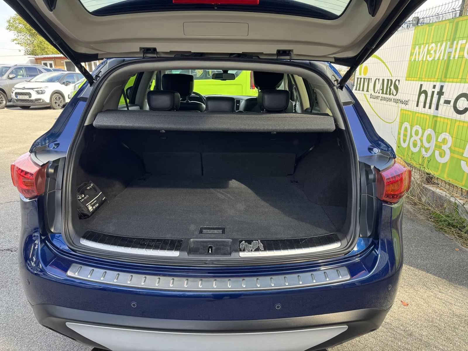 Infiniti QX70 S 3.0D GT-Premium от България с ДДС - изображение 9