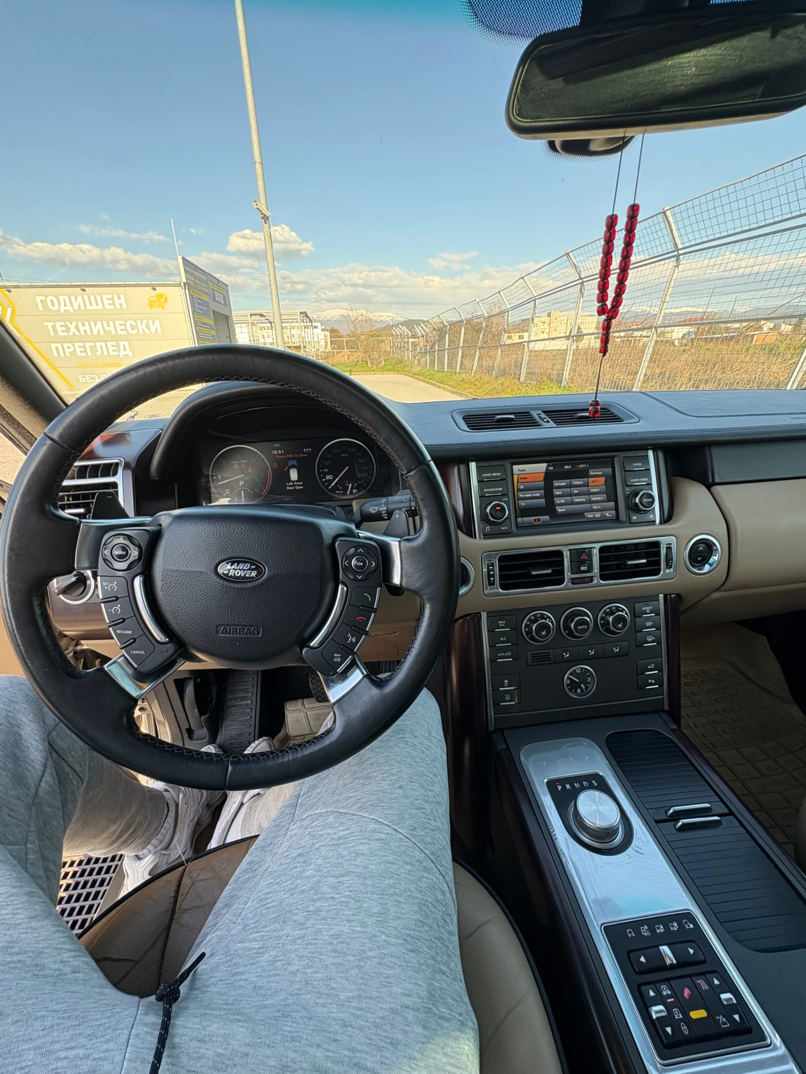 Land Rover Range rover 4.4 TDV8 Vogue FACELIFT, снимка 13 - Автомобили и джипове - 53817612