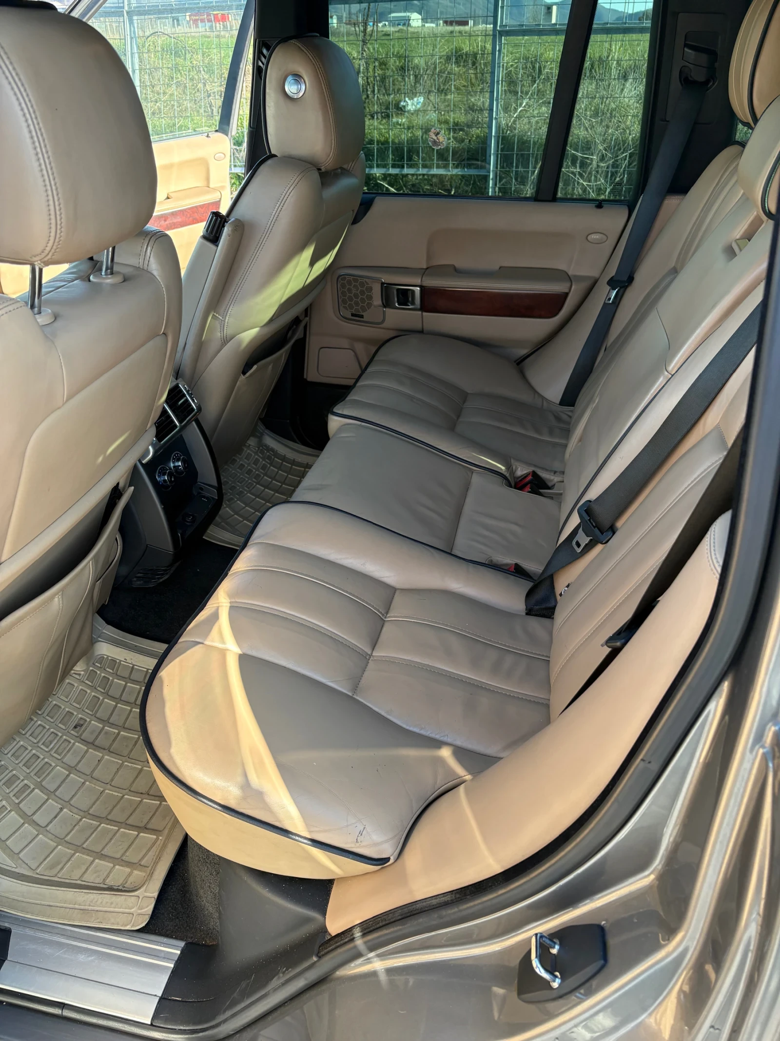 Land Rover Range rover 4.4 TDV8 Vogue FACELIFT, снимка 11 - Автомобили и джипове - 53817612