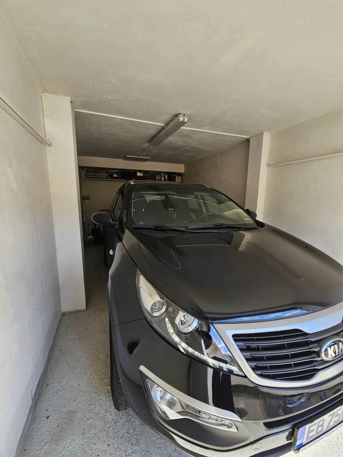 Kia Sportage 1.6GDI на 50268км, първи собственик, снимка 2 - Автомобили и джипове - 54126156