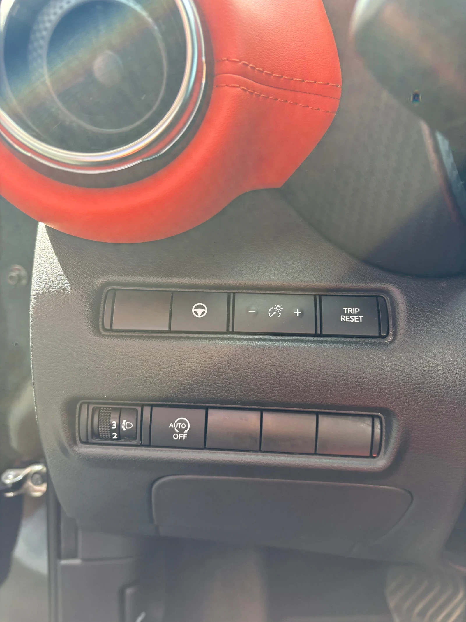 Nissan Juke, снимка 8 - Автомобили и джипове - 55158148