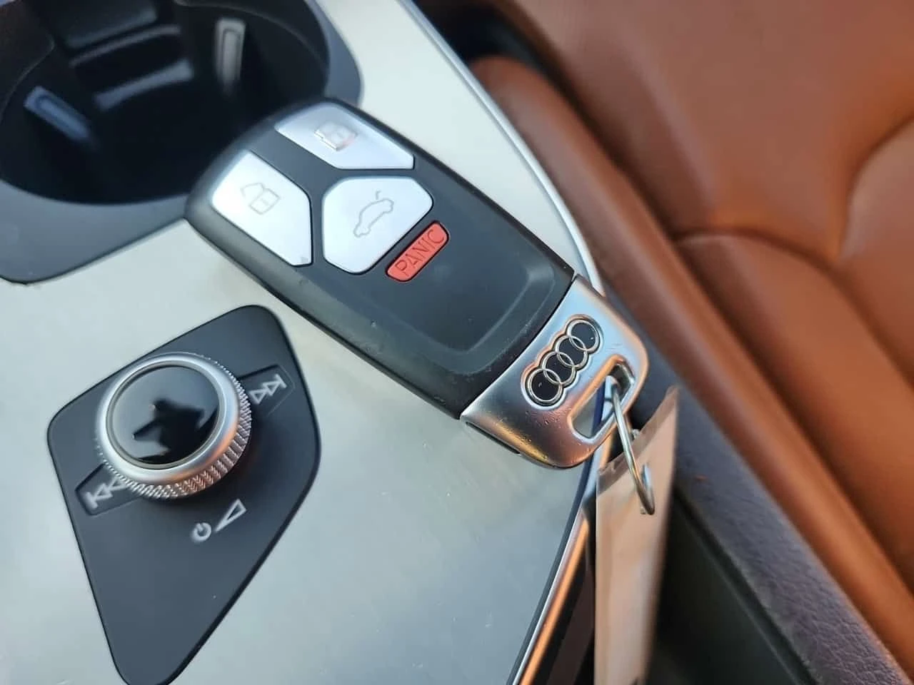 Audi Q7 Technik/ДИСТРОНИК/МАТРИКС/ПАНО/ПОДГРЕВ/ОБДУХ/, снимка 8 - Автомобили и джипове - 55547772