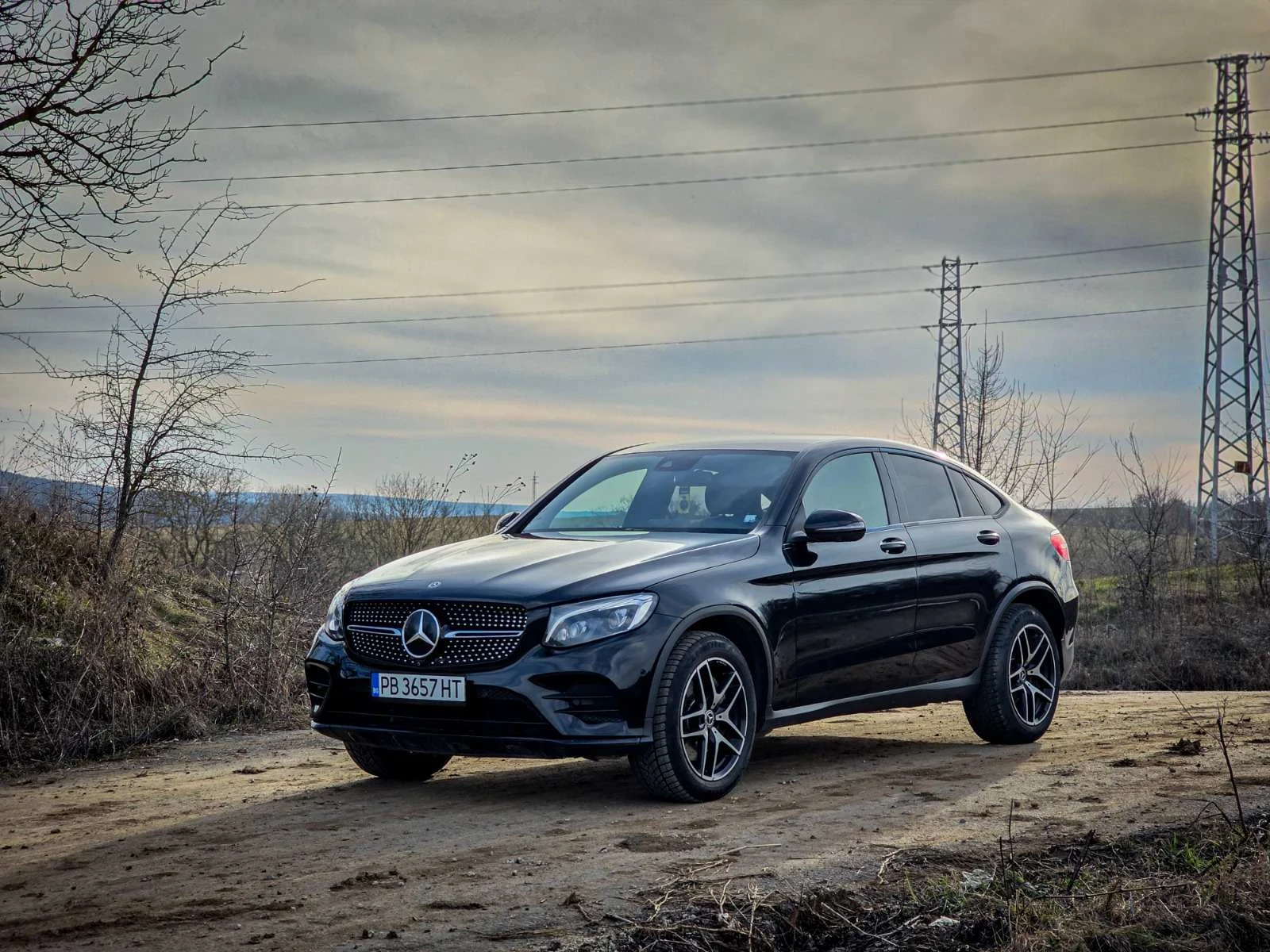 Mercedes-Benz GLC 250 Coupe, сменена ангренажна верига. Топ състояние!, снимка 2 - Автомобили и джипове - 55885534