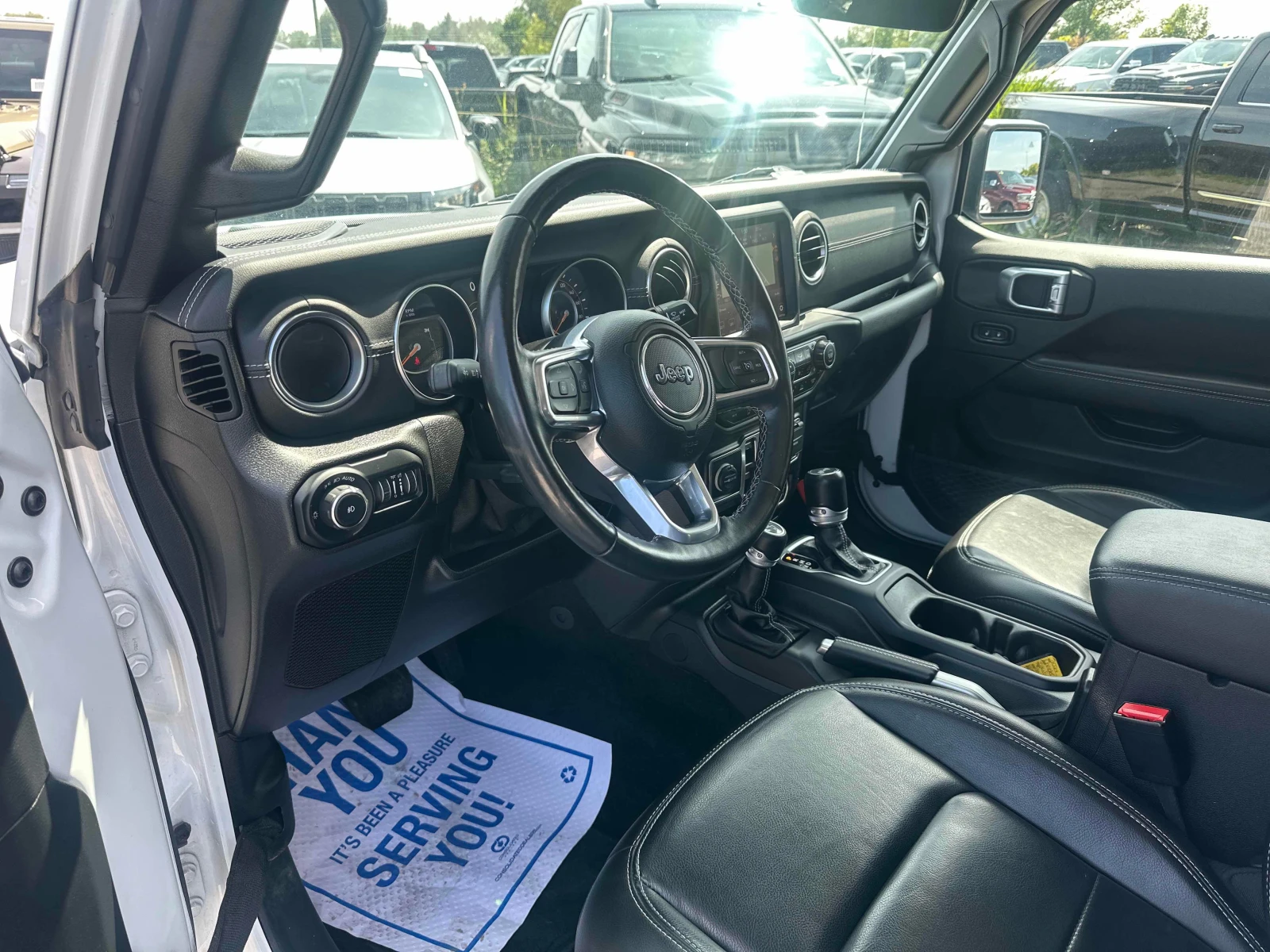 Jeep Wrangler * Unlimited Sahara * CARFAX * АВТОКРЕДИТ * , снимка 5 - Автомобили и джипове - 55885678