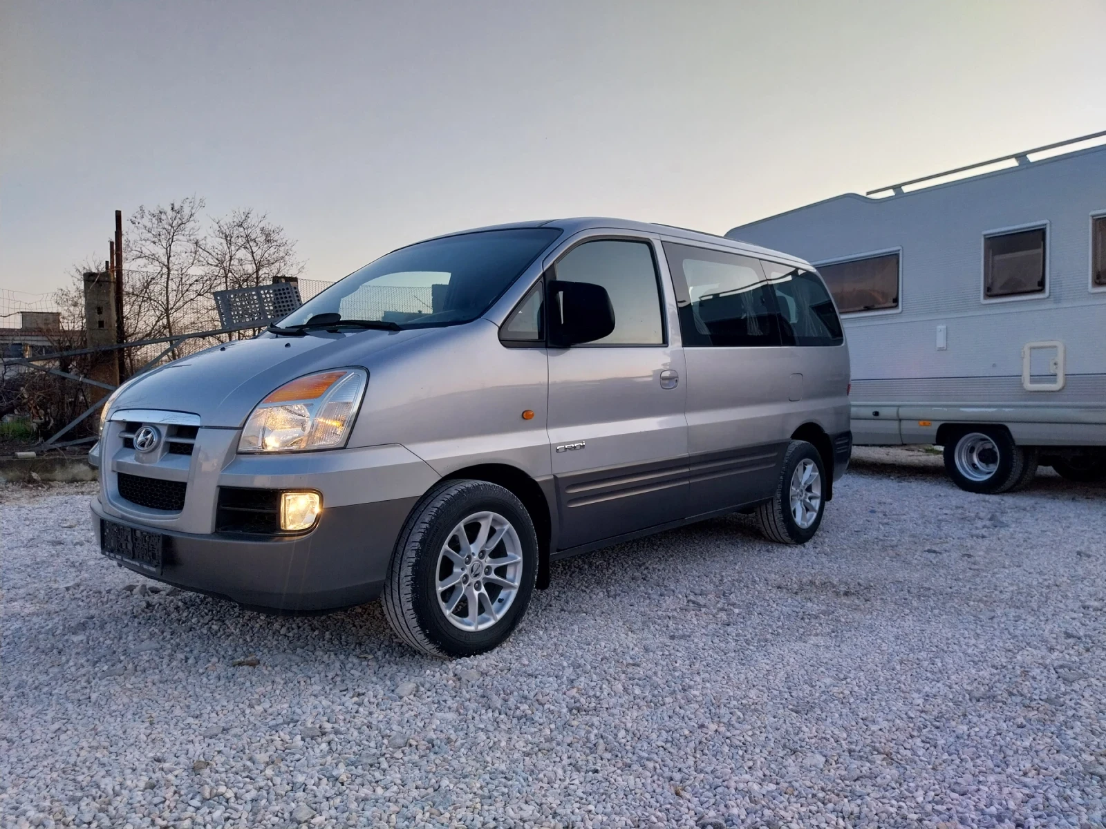 Hyundai H1 2.5 CRDI * STAREX* 8+ 1 места* Клима* ОТЛИЧЕН* 