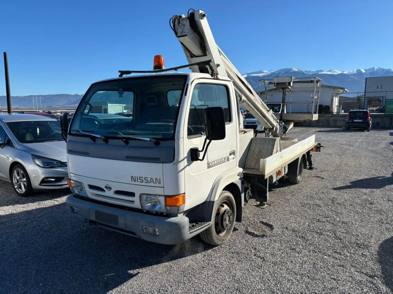 Автовишка Друга марка Nisan cabstar, снимка 2 - Индустриална техника - 50598190