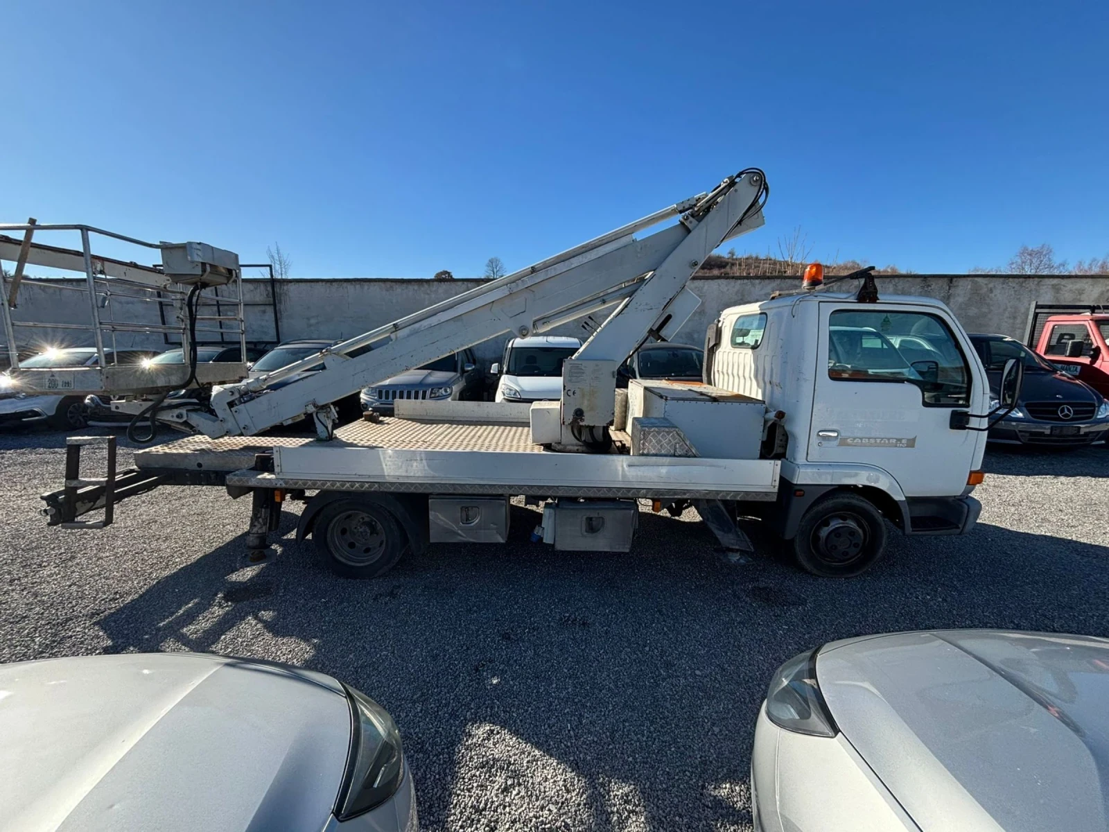 Автовишка Друга марка Nisan cabstar - изображение 5