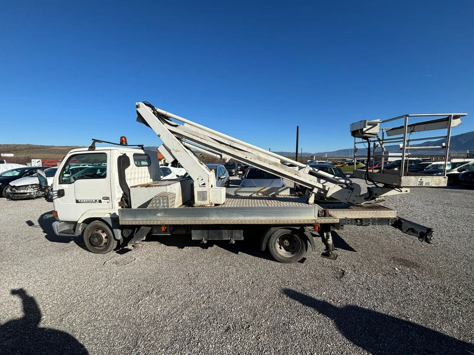 Автовишка Друга марка Nisan cabstar - изображение 4