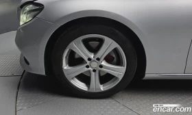 Mercedes-Benz E 220 * КАМЕРА * ПОДГРЕВИ * HEAD-UP, снимка 5