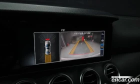 Mercedes-Benz E 220 * КАМЕРА * ПОДГРЕВИ * HEAD-UP, снимка 11