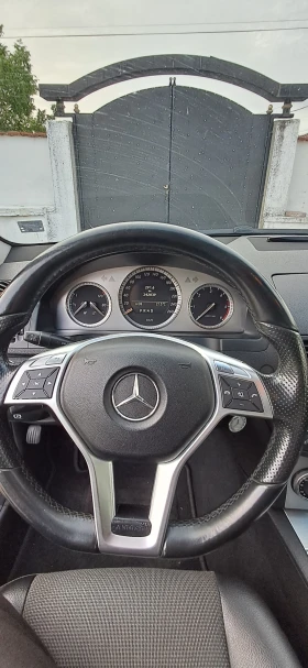 Mercedes-Benz C 320, снимка 9