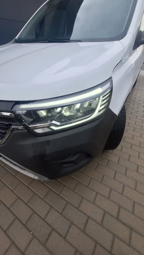 Обява за продажба на Renault Kangoo 1, 5dci 116ps ~29 760 лв. - изображение 8 | Auto.bg Обява за продажба на Renault Kangoo 1, 5dci 116ps ~29 760 лв. - изображение 8