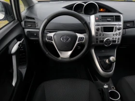 Toyota Verso -2.0D4D-126кс-6 скорости-КЛИМАТРОНИК-EURO 5- - 3500 € / 6845.40 лв. - 52860380 11