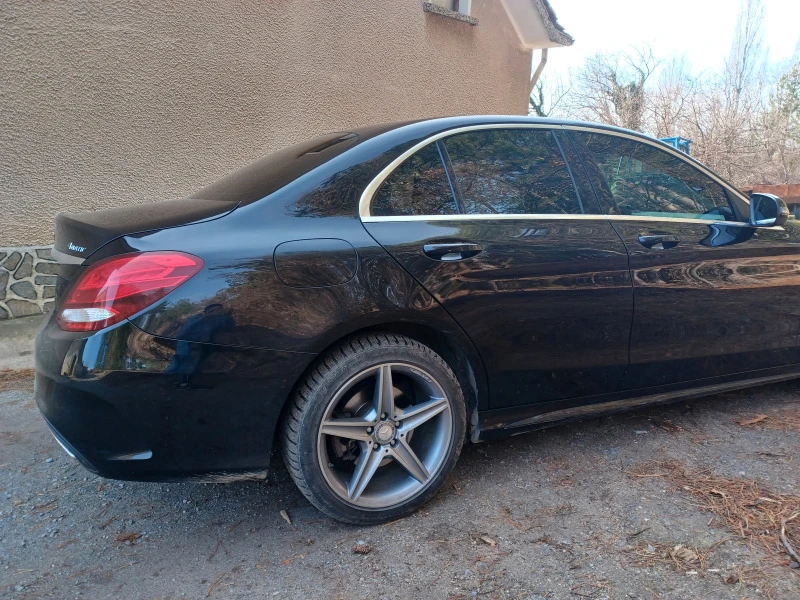 Mercedes-Benz C 300 AMG 4MATIC, снимка 12 - Автомобили и джипове - 47234388