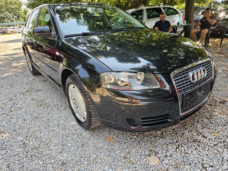 Audi A3 1.6 i, снимка 16 - Автомобили и джипове - 46652131