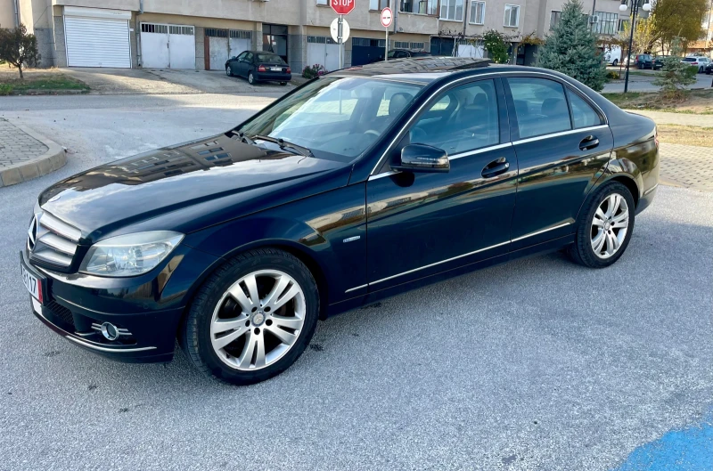 Mercedes-Benz C 180 Avantgarde* Кожа* Подгрев* Парктроник, снимка 4 - Автомобили и джипове - 48041403