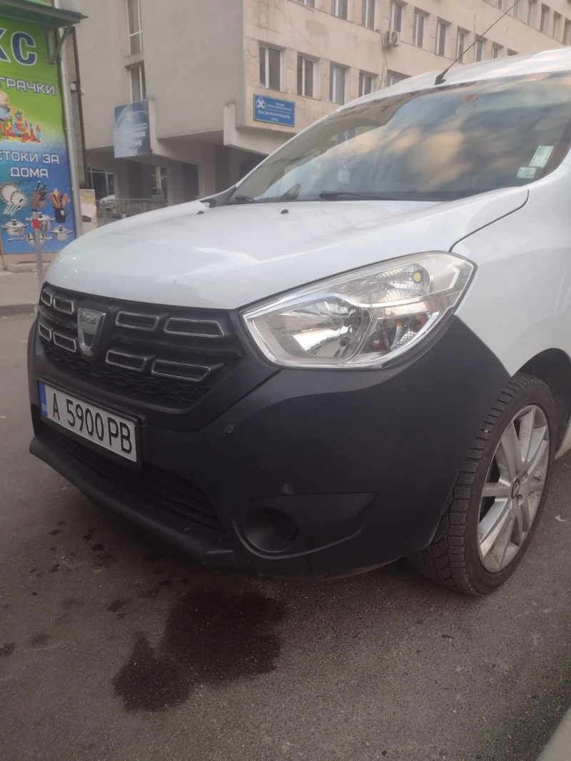 Dacia Dokker Хладилна изолация, снимка 1 - Автомобили и джипове - 48678939