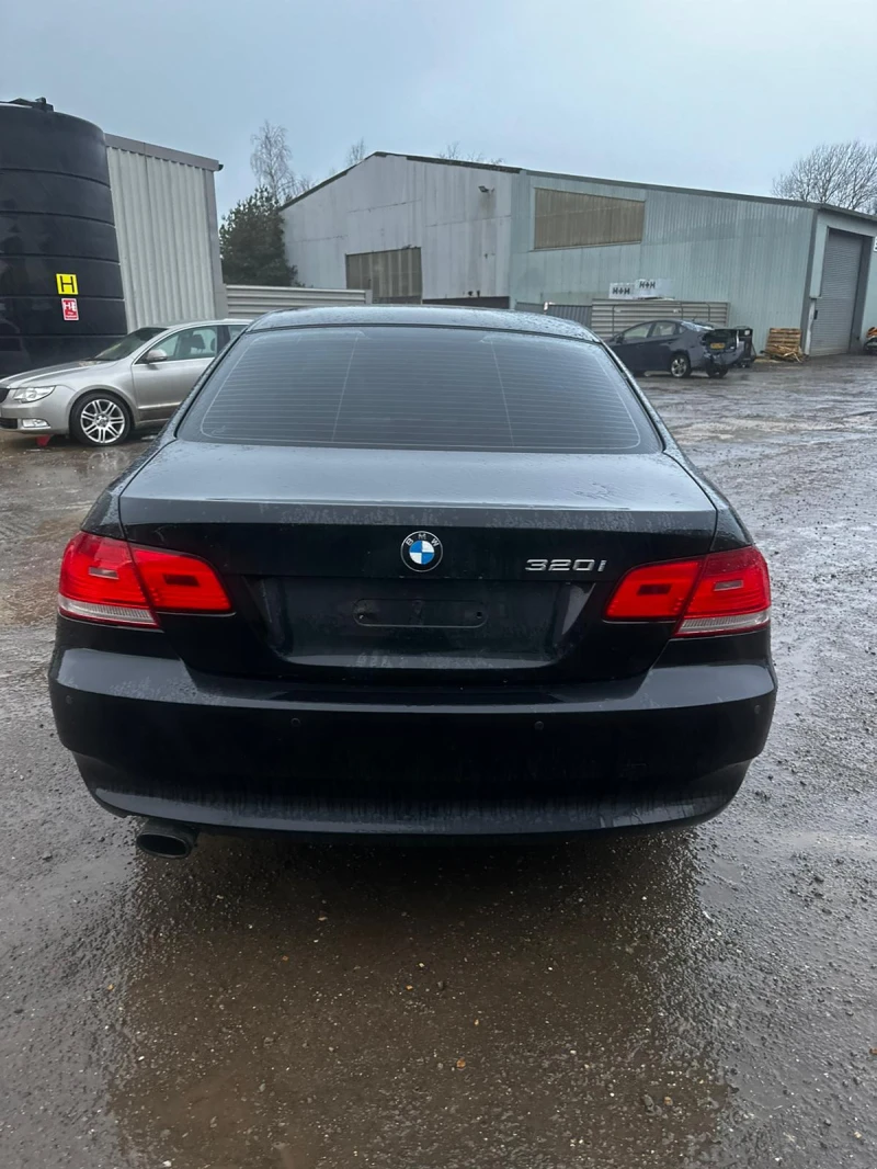 BMW 320, снимка 6 - Автомобили и джипове - 49259973