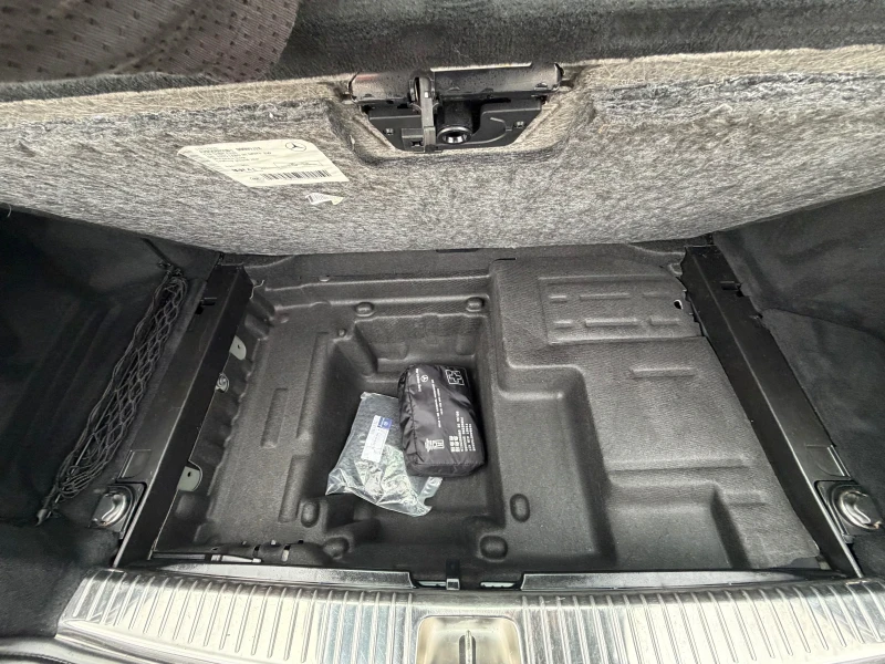 Mercedes-Benz C 220 Нов внос от Дания!, снимка 11 - Автомобили и джипове - 52737897