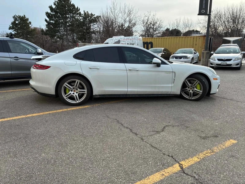 Porsche Panamera 2018 * 4 * CARFAX * ОТ ПРЕДСТАВИТЕЛСТВО, снимка 4 - Автомобили и джипове - 53137190