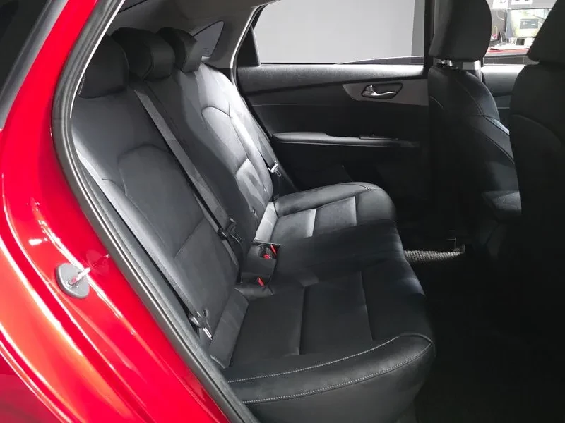 Kia K3 Luxury | Mobile.bg � ����������� 12