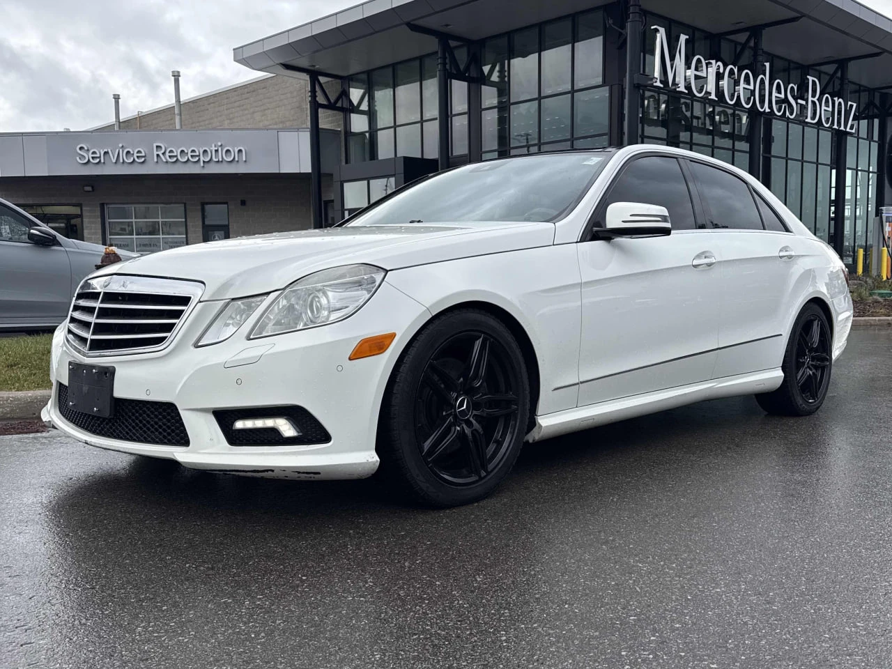 Mercedes-Benz E 350 CARFAX* АВТОФИНАНСИРАНЕ* БЕЗ ПЪРВОНАЧАЛНА ВНОСКА* , снимка 1