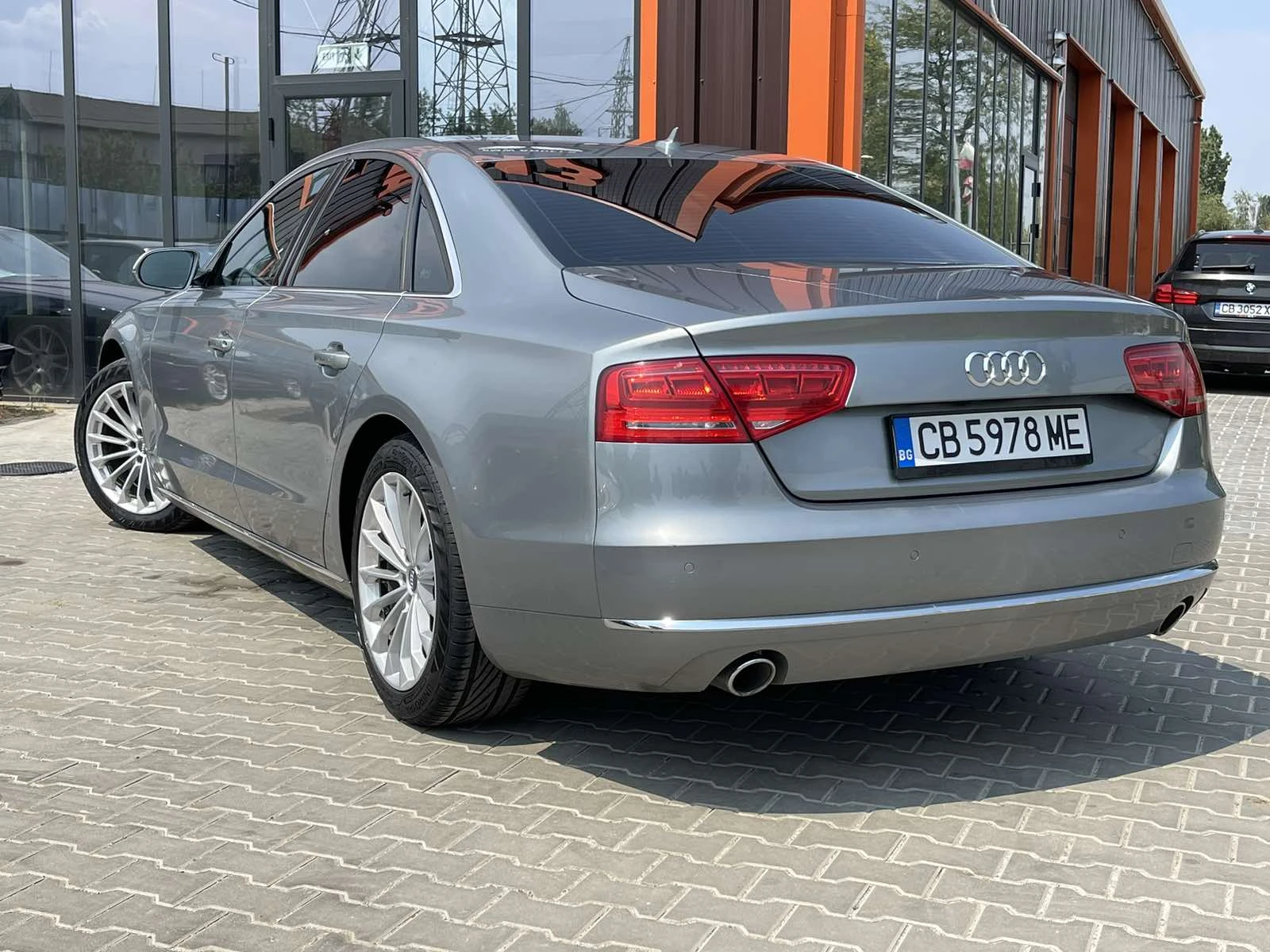 Audi A8 4.2 TDI 351 к.с Дистроник, Вакуум, Лед, Камера - изображение 8