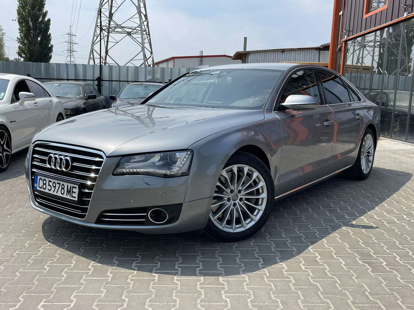 Audi A8 4.2 TDI 351 к.с Дистроник, Вакуум, Лед, Камера - изображение 3