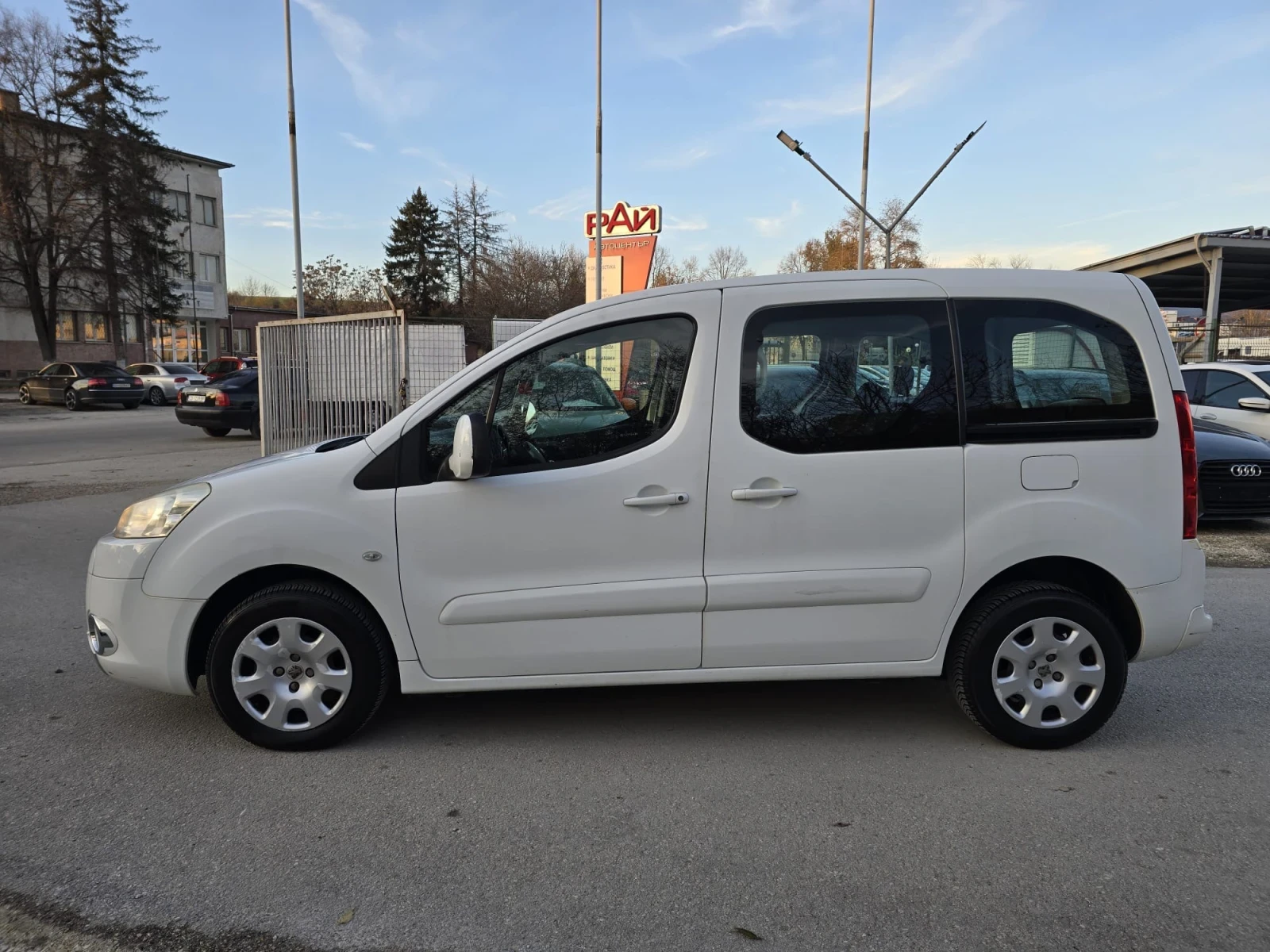 Peugeot Partner 1.6HDI  Tepee - изображение 6