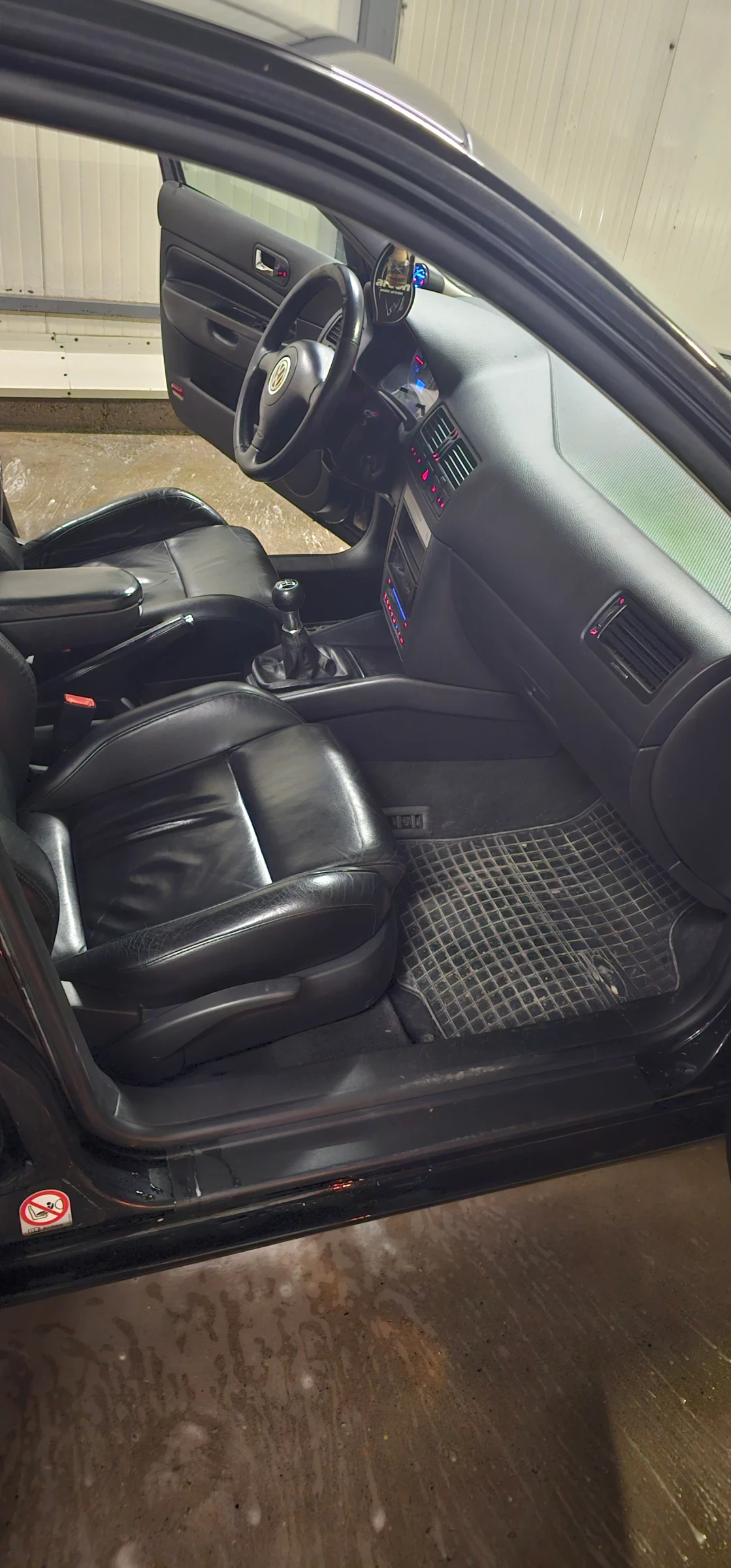 VW Golf  - изображение 8